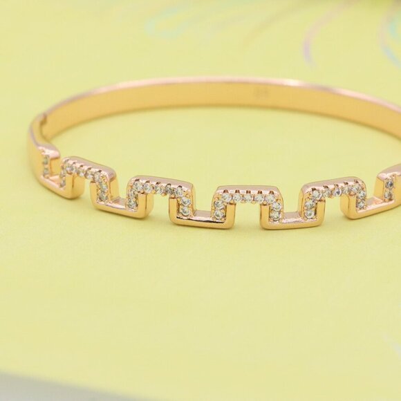 Geometric Rose Gold Bangle with Zig-Zag Diamond Design, XPBL0447 - Picture 3 of 11